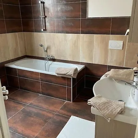 Lecasedialex It Casa Axel *